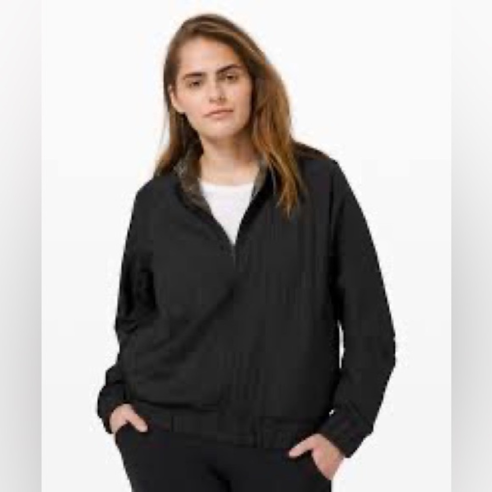 Lululemon Bombs Away Black/Olive Green pattern reversible Bomber Size 4